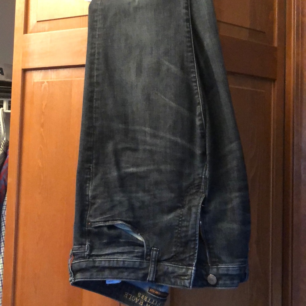 American eagle men’s jeans
